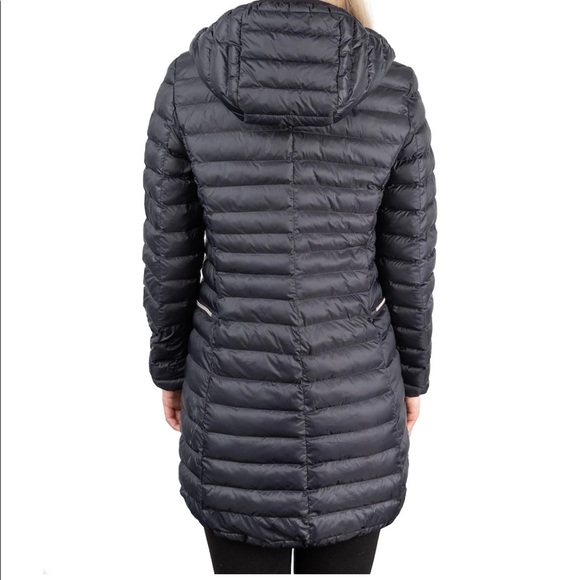 Eleven Elf’s Shannon Vegan Down Jacket in Camo - Picture 2 of 9